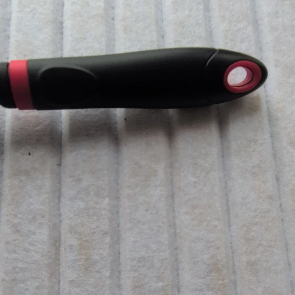 Black‎ & Red Plastic Meat Tenderizer Manual Kitchen Utensil